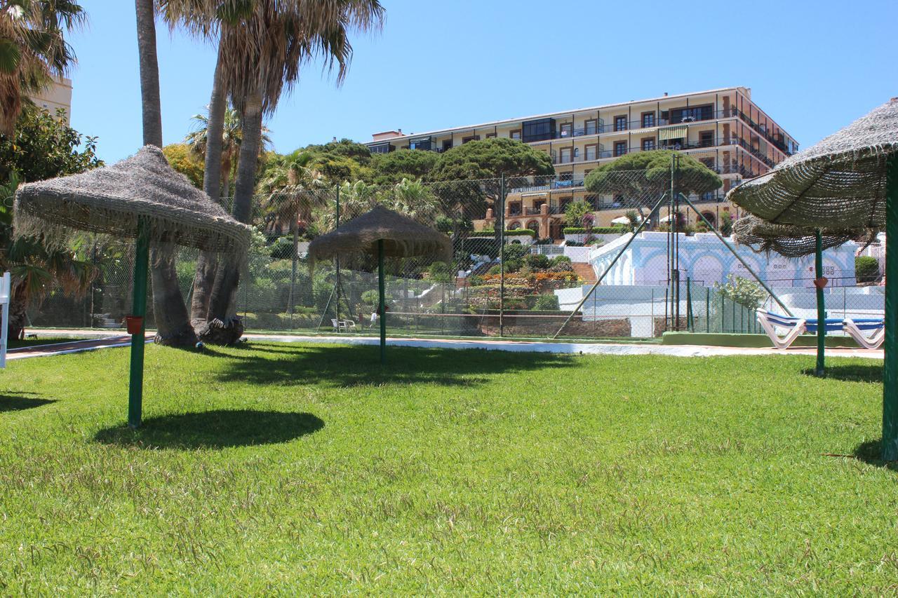 Mansion Alhamar - 2 Bedroom, Frontline Beach, Mountain Views, Full Size Pool, Tennis Courts, Close To Shops, On-Site Bar & Chiringuito Ситио-де-Калаонда Экстерьер фото