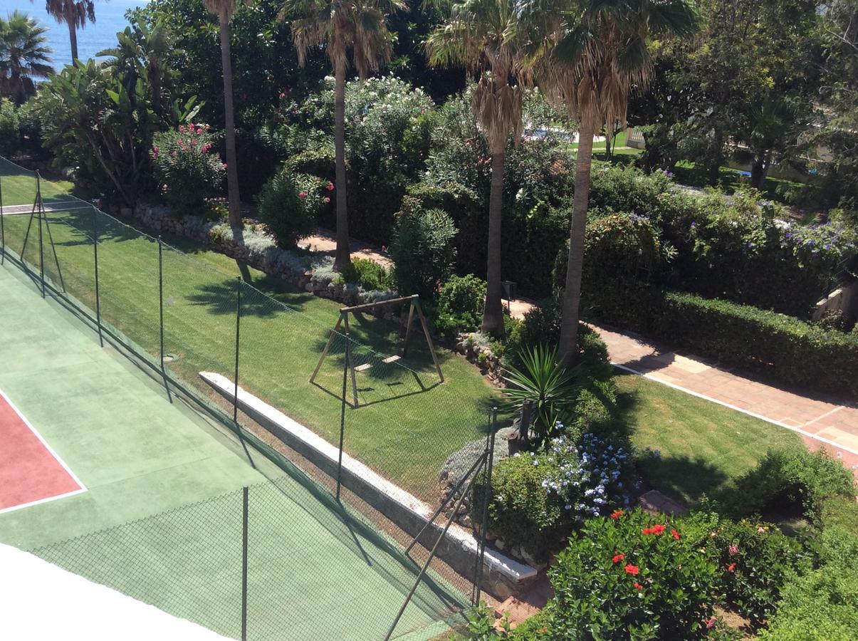 Mansion Alhamar - 2 Bedroom, Frontline Beach, Mountain Views, Full Size Pool, Tennis Courts, Close To Shops, On-Site Bar & Chiringuito Ситио-де-Калаонда Экстерьер фото